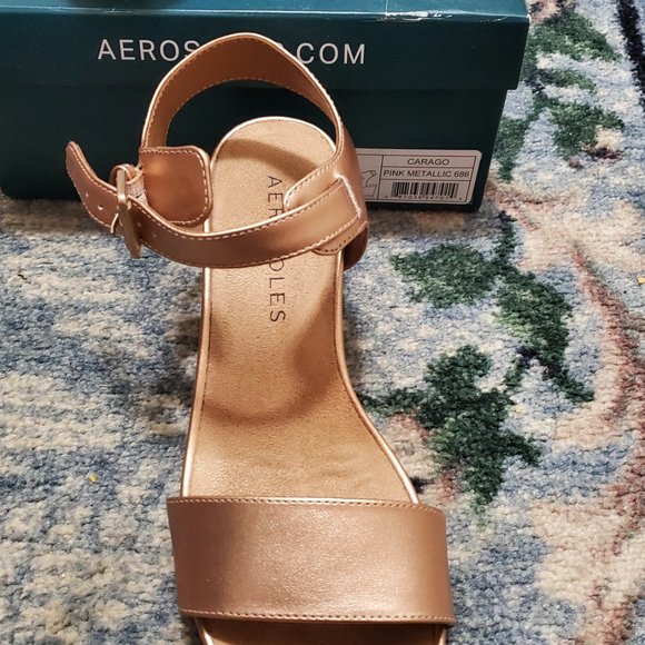 Pink Metallic Wedge Sandals Barbiecore Size 6 - Picture 5 of 7